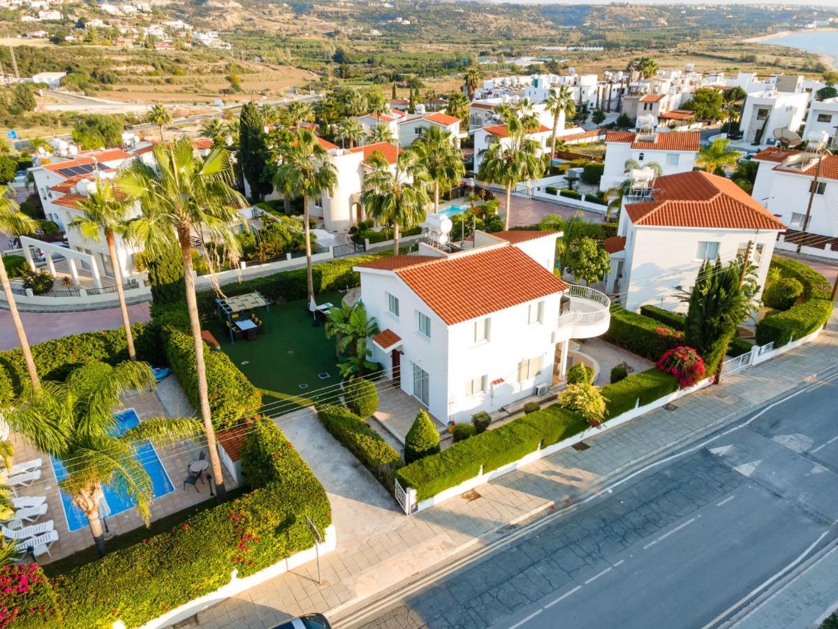 Villa Oasis By Ezoria Villas كورال باي المظهر الخارجي الصورة